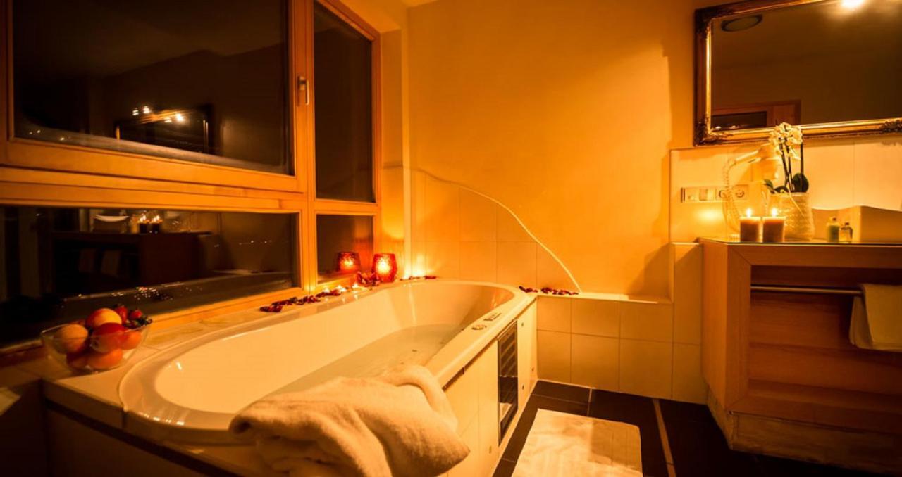 Thula Wellnesshotel Bayerischer Wald Lalling Buitenkant foto